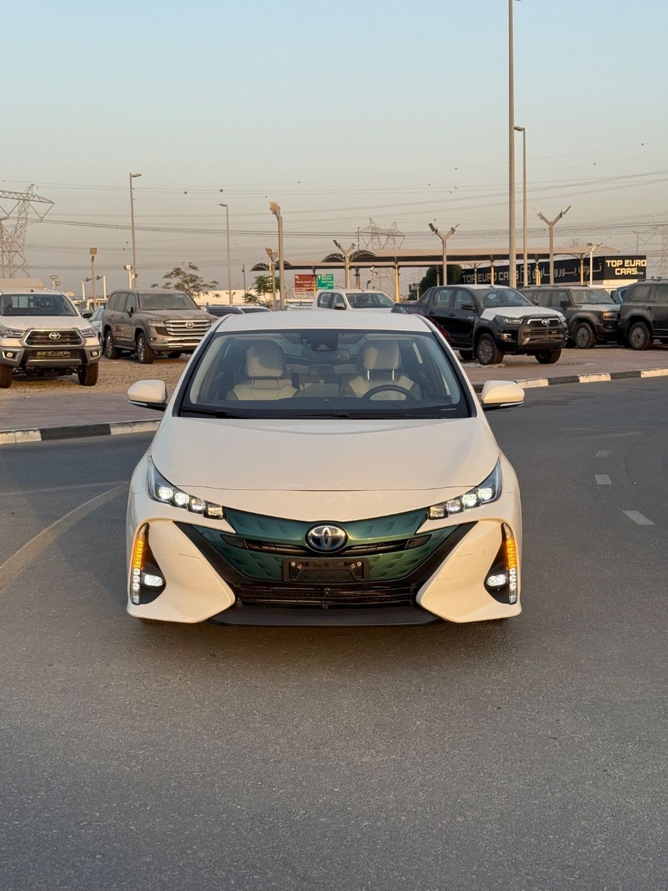 Toyota Prius Iconic 1.8L 2020 PRIME 1.8L PLUGIN HYBRID CANADA SPEC