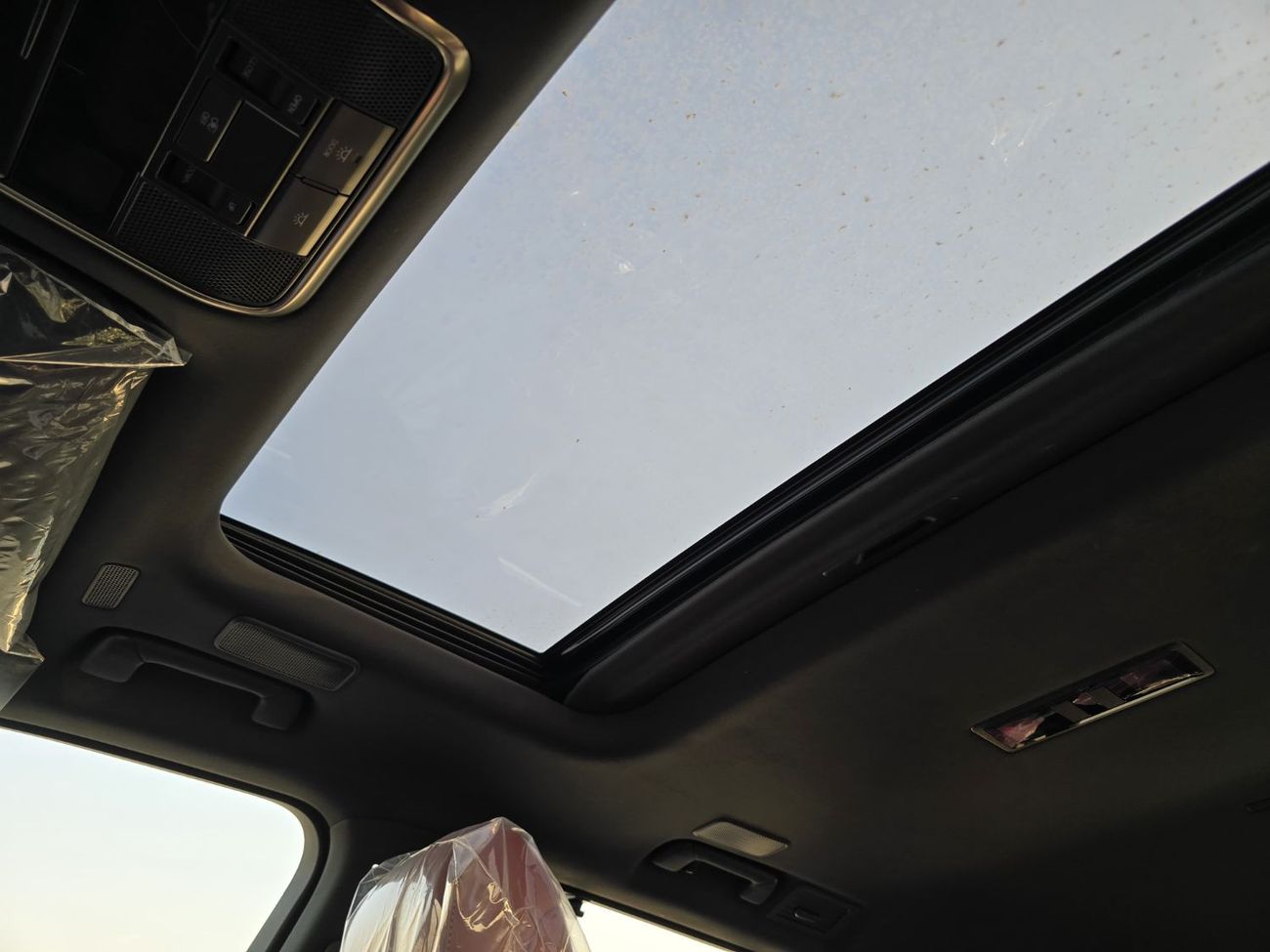 Lexus LX 600 3.5L Turbo + White color