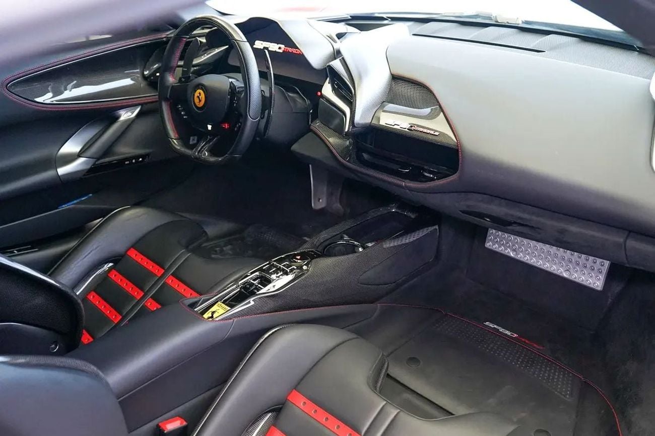 فيراري SF90 ستراديل STRADALE