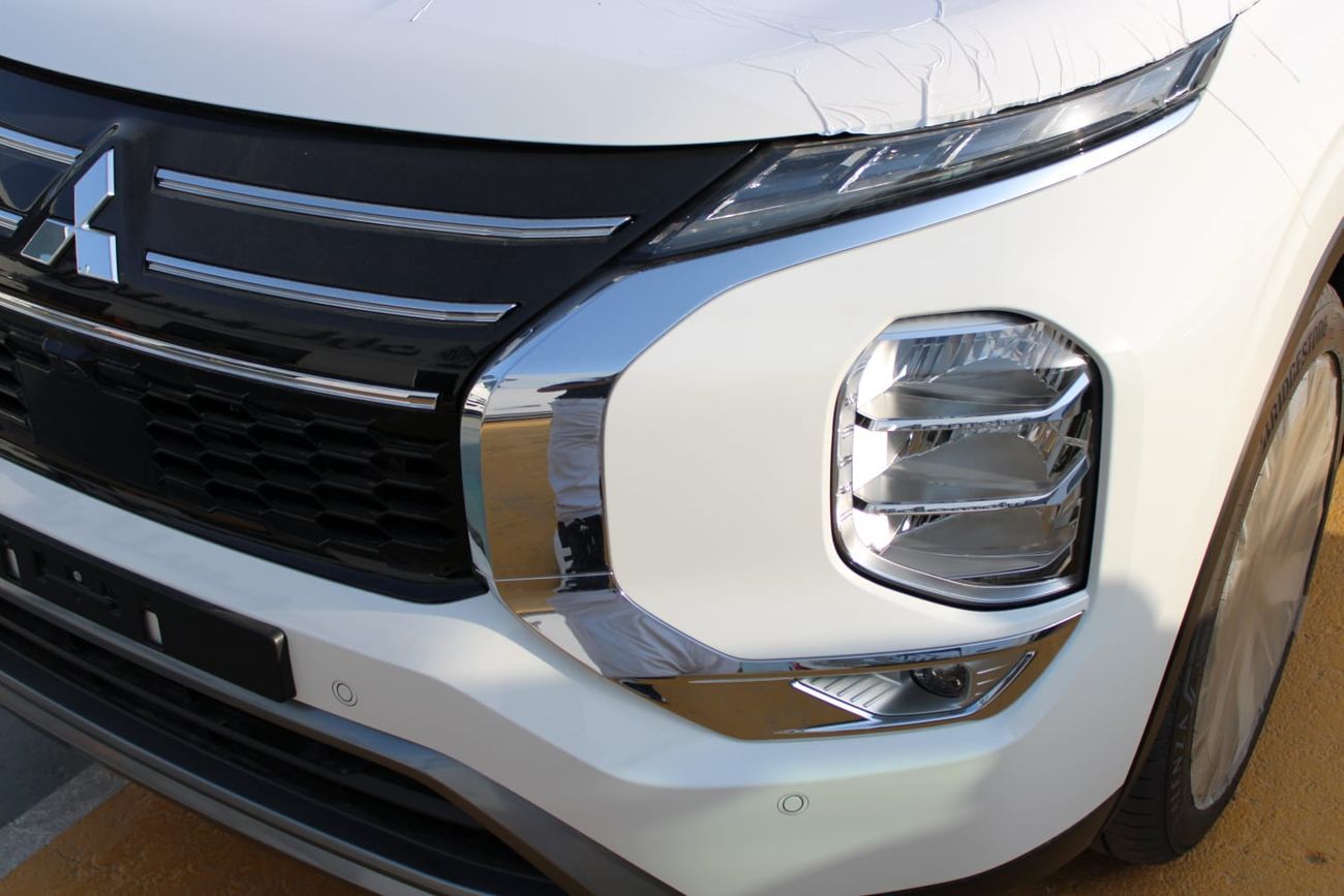 Mitsubishi Outlander Mitsubishi Outlander 7-Seater H-Line 2.5L 4WD | Brand New | Export Only |