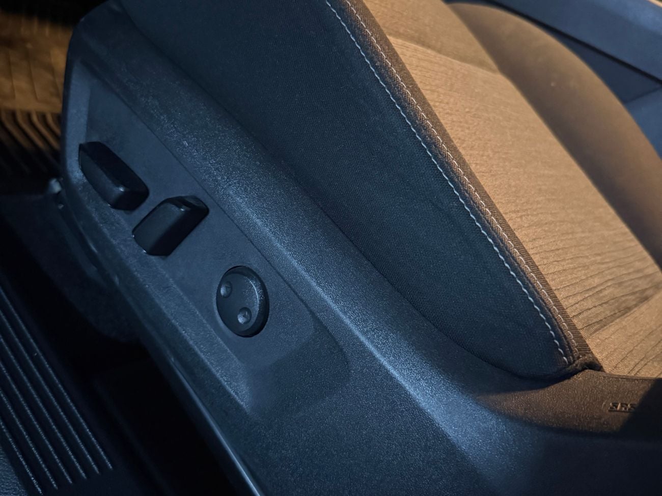 نيسان روج sv