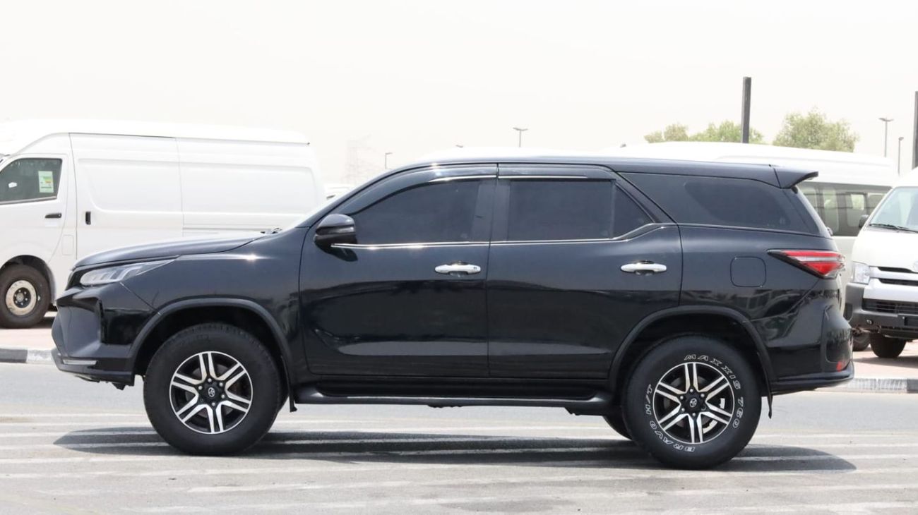 Toyota Fortuner 2017  TOYOTA FORTUNER TURBO