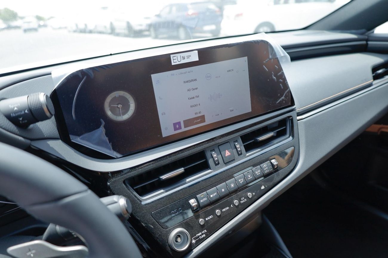 Lexus ES 300 LEXUS ES300H 2.5L HYBRID 2WD PRIME AUTO