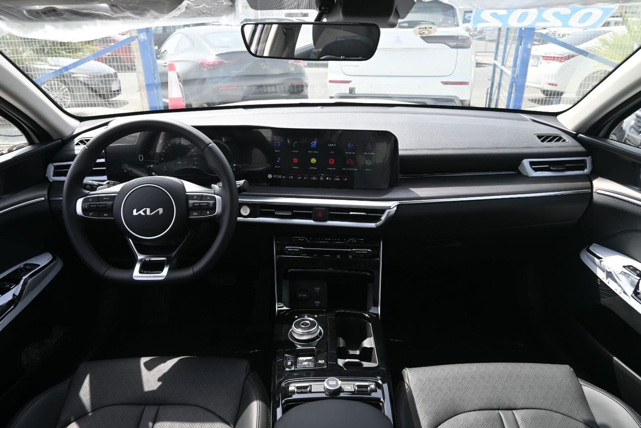 Kia K5 Kia K5 Premium 1.5L Turbo Petrol, Color White, Model 2025