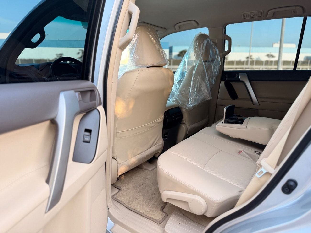 تويوتا برادو GXR 2.7L (160 HP) 4WD