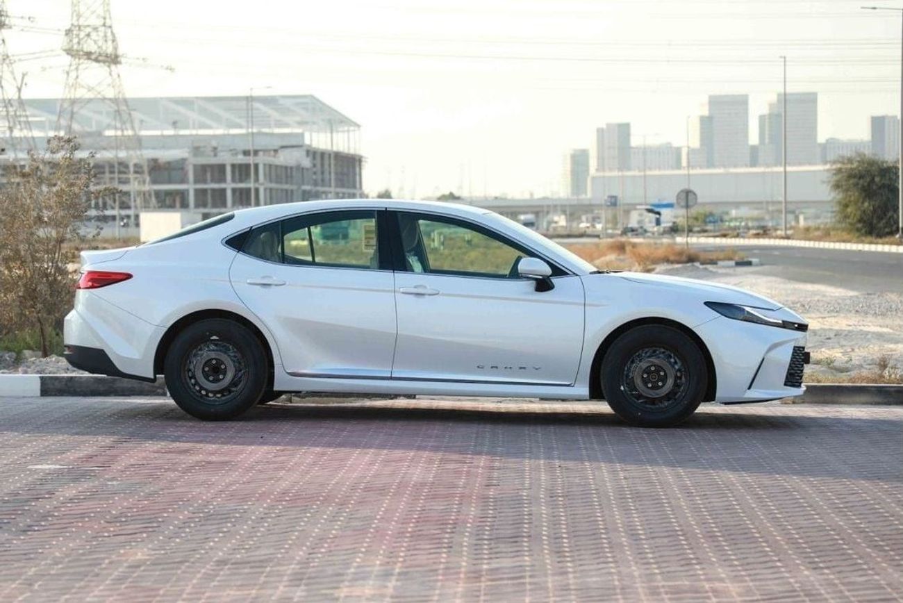 Toyota Camry 2025 TOYOTA CAMRY E 2.5 - PLATINUM WHITE PEARL inside BEIGE | Export Only