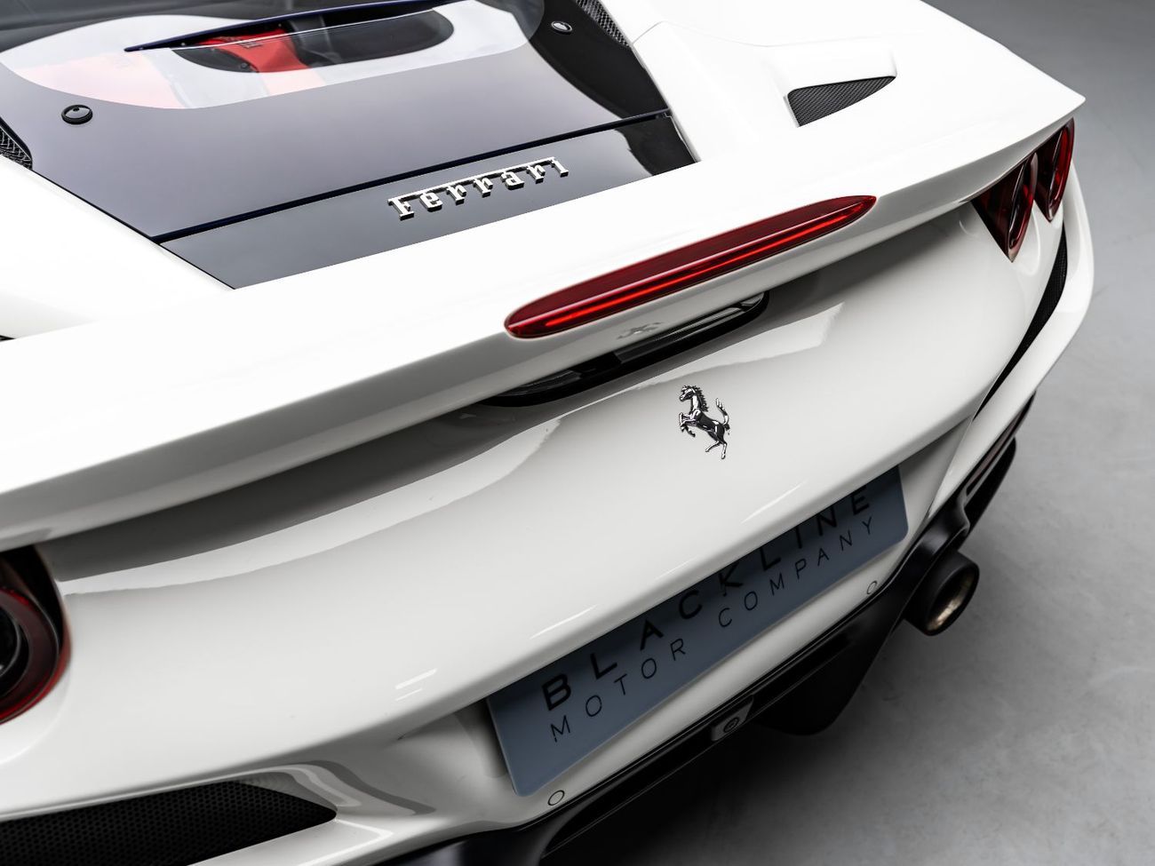 Ferrari F8 Tributo 3.9T V8 2020 Ferrari F8 Tributo, 2026 Ferrari Warranty, 2027 Ferrari Service Contract, Low KMs, GCC