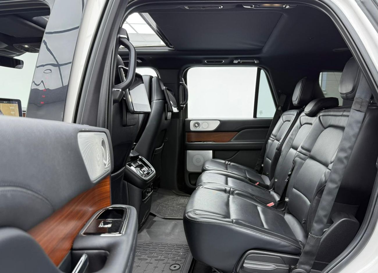 لينكولن نافيجاتور 2019 Lincoln Navigator, May 2026 Al-Tayer Warranty + Service Contract, Al-Tayer FSH, GCC