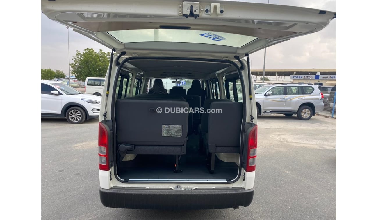 Toyota Hiace 2022 TOYOTA HIACE 2.5 DIESEL PASSENGER VAN