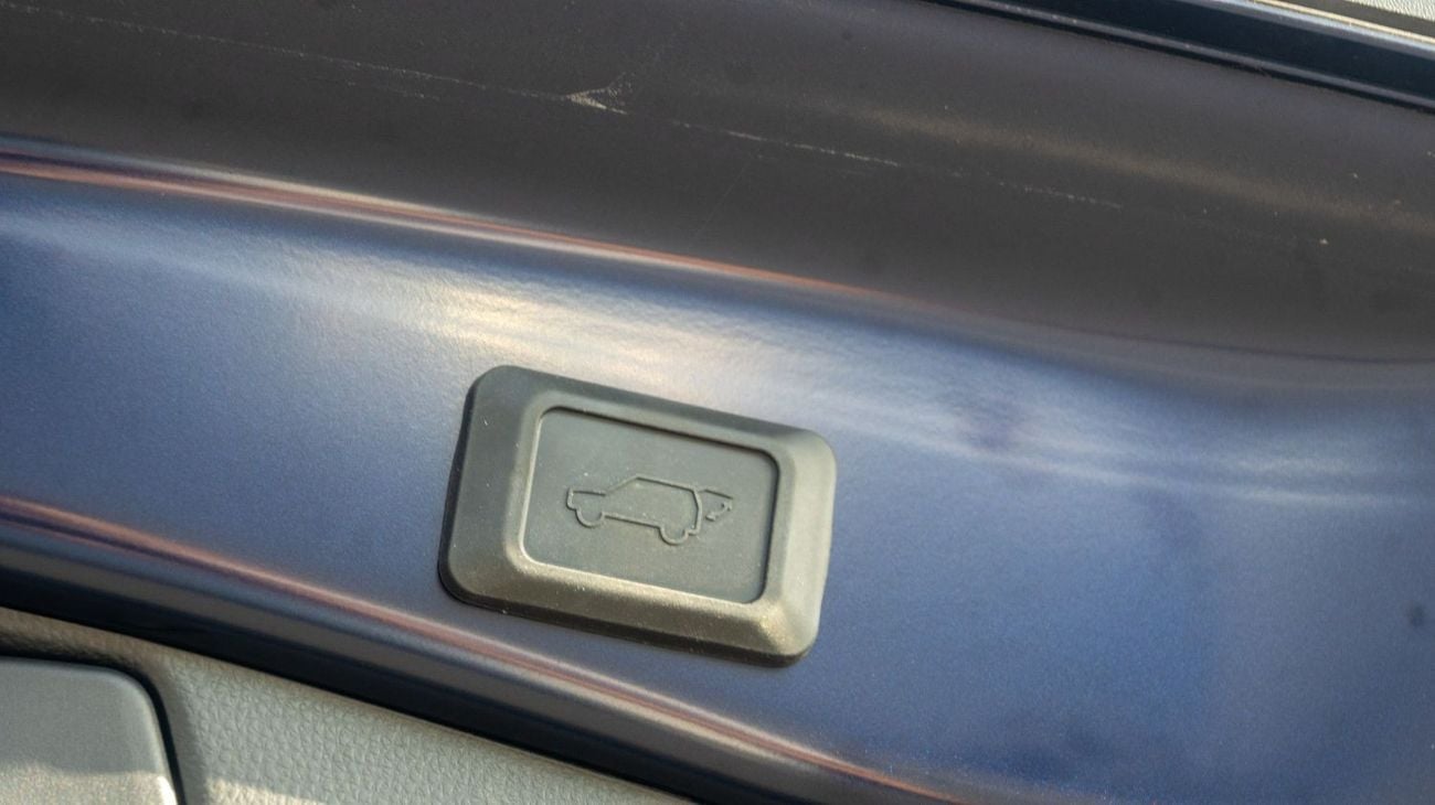 تويوتا راف ٤ 2.5L (2WD) EX