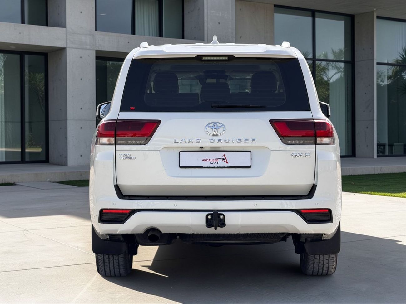 Toyota Land Cruiser GXR 3.5L TOYOTA LAND CRUISER GXR TWIN TURBO | 3.5L V6 – 409 BHP | 2025 | GCC SPECS | AED 4,960 PER M