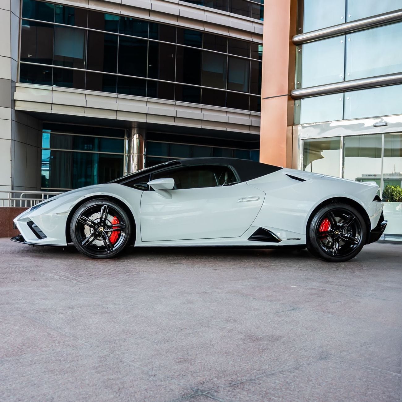 لامبورغيني هوراكان 2021 LAMBOPRGHINI HURACAN EVO SPYDER DONEONLY 10,000KM