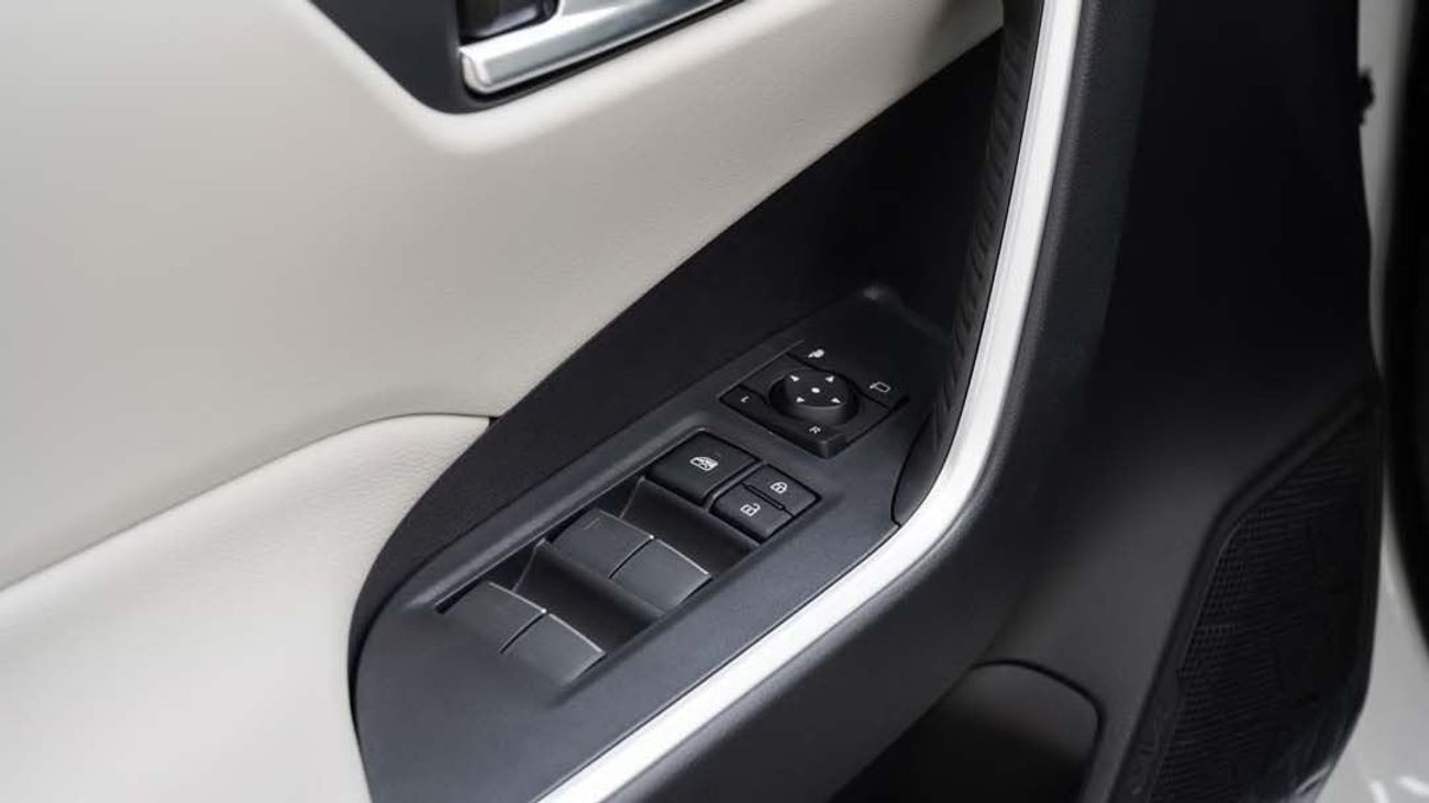 تويوتا راف ٤ TOYOTA RAV4 ADVENTURE 2.5L -2025YM