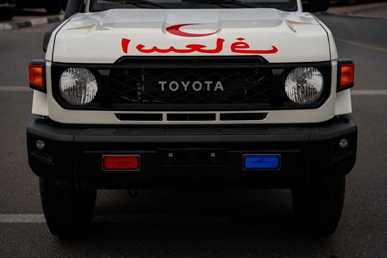 Toyota Land Cruiser Toyota Land Cruiser 78LC78 4.0L V6 Hardtop Ambulance manual