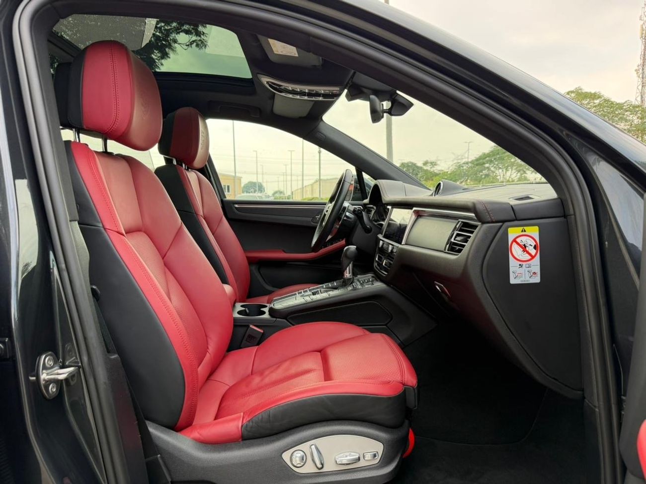 Porsche Macan Std 2.0L (252 HP)