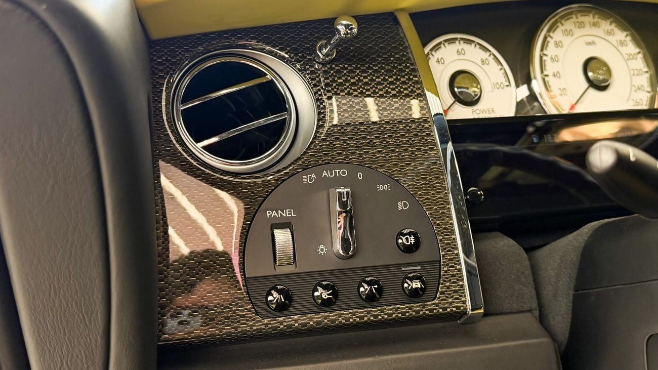 Rolls Royce Wraith STD Rolls-Royce Wraith 2018 – GCC - Full Service Histiry