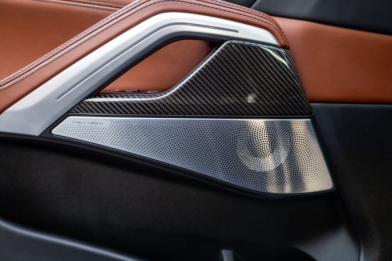 بي أم دبليو X6 xDrive40i Masterclass M Sport Package 3.0L