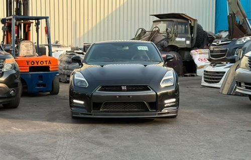 نيسان جي تي ار SPORT