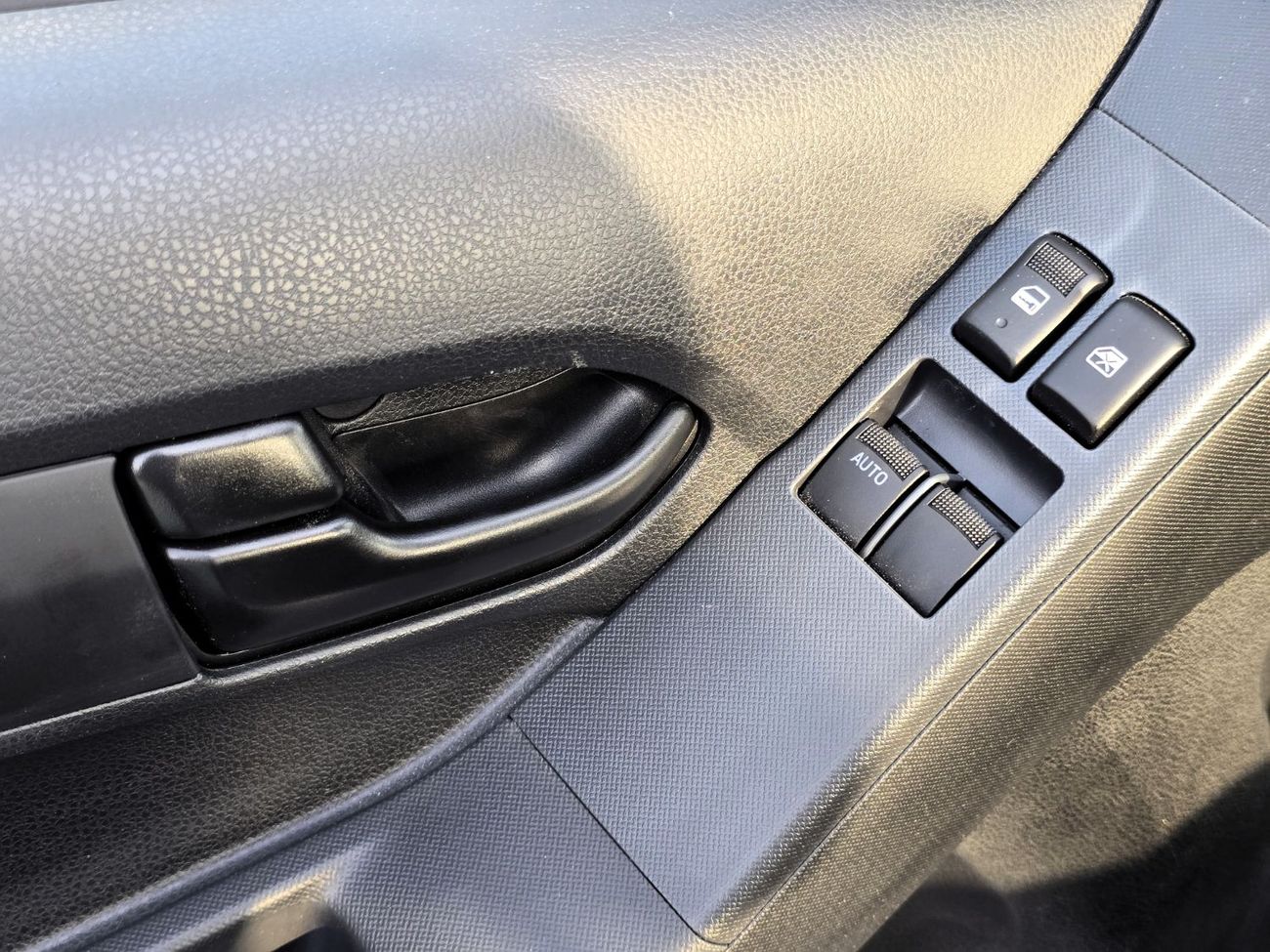 Isuzu D-MAX ISUZU DMAX S.C STD 1.9L DieselL M/T 2Doors White Color 2025 Model