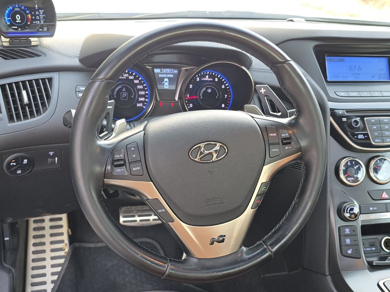 Hyundai Genesis HYUNDAI GENESIS V4 TURBO 2016 KOREAN FULL OPITION // PERFECT CONDITION