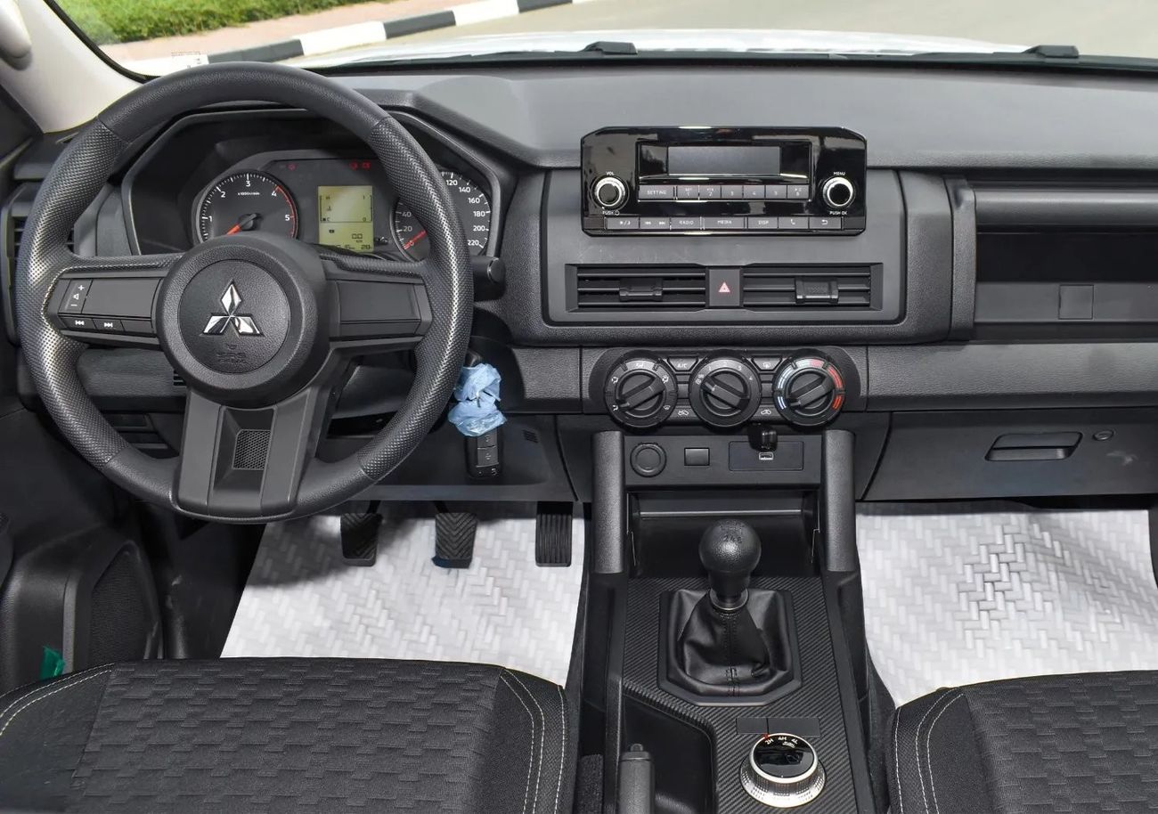 Mitsubishi L200 Triton GLX 4WD 2.4L Diesel MT High Line