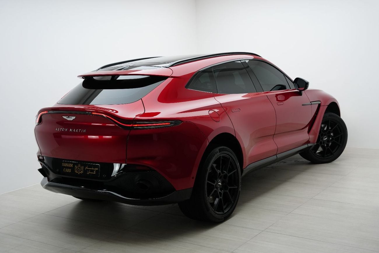 Aston Martin DBX STANDARD 2021 Aston Martin DBX 550, Panoramic Roof, Very Low KM, GCC Specs!!