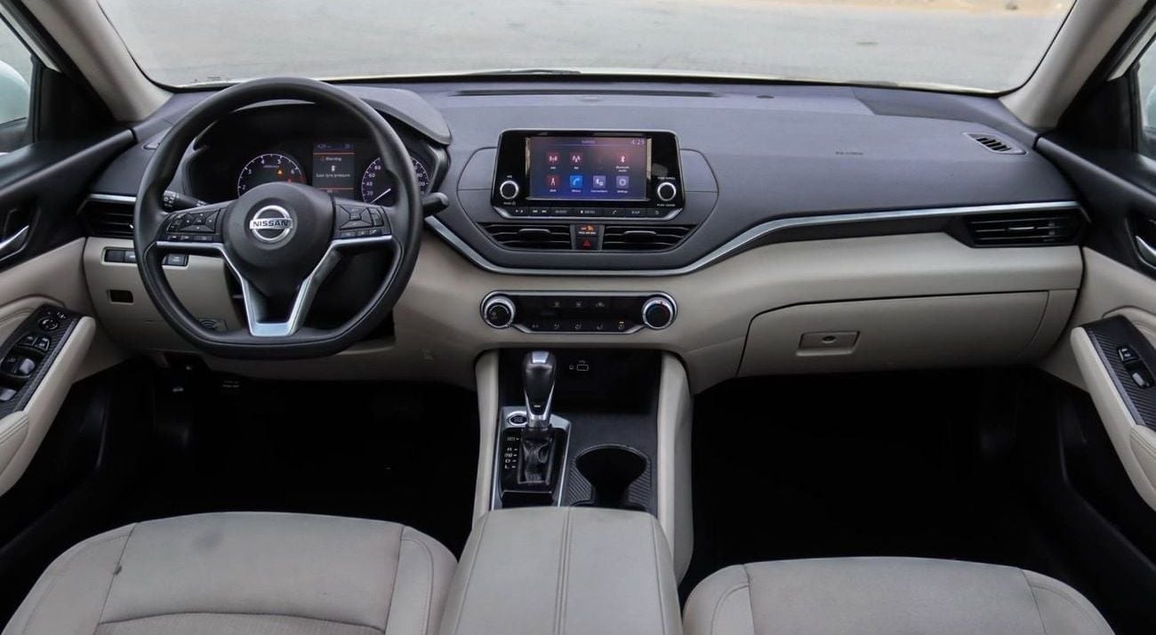 Nissan Altima 2.5 S Nissan Altima 2.5L 2019 GCC  accident-free in excellent condition 893 P.M