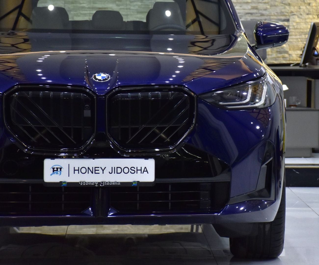 بي أم دبليو X3 20 XDRIVE M SPORT عرض ممتاز لسيارة BMW X3 20 xDrive (موديل 2026) باللون الأزرق بمواصفات خليجية