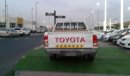 Toyota Hilux TOYOTA HILUX WHITE KHALIGE PERFECT