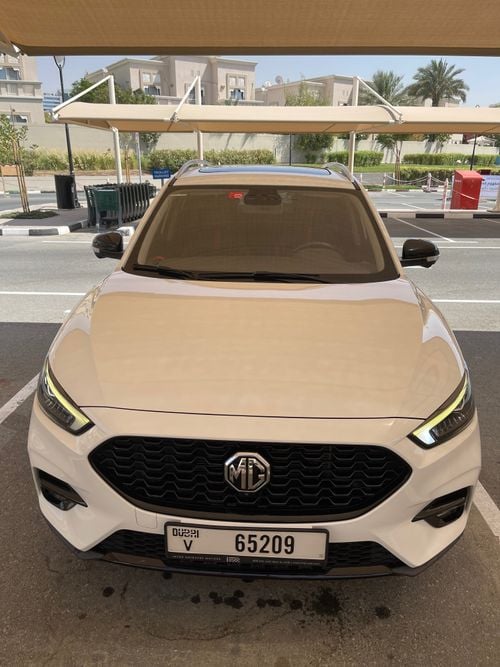 أم جي ZS LUX