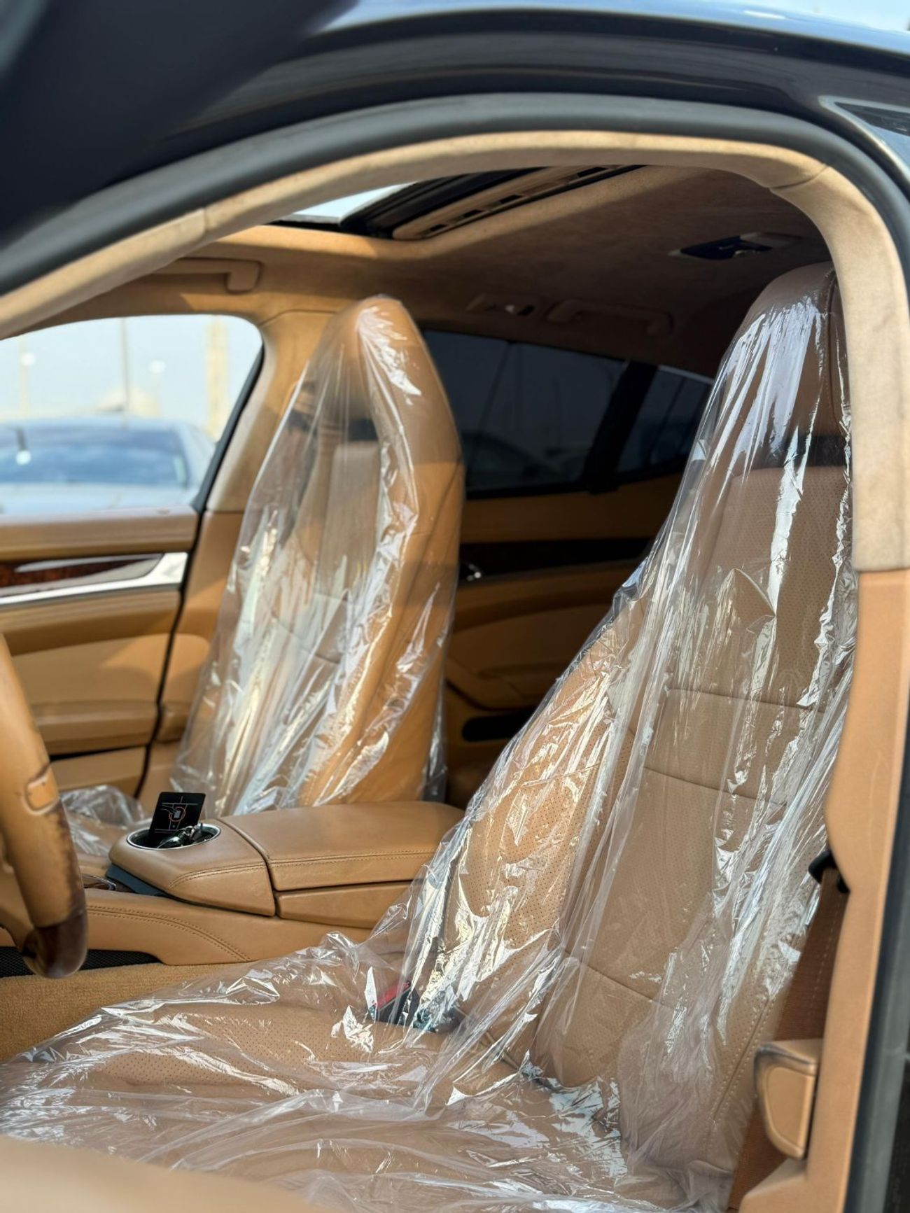 Porsche Panamera GTS 4.8L (424 HP)