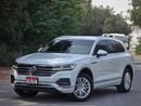 Volkswagen Touareg Comfortline 3.0L VOLKSWAGEN TOUAREG COMFOTLINE 2018 GCC // PERFECT CONDITION // ACCIDENT FREE