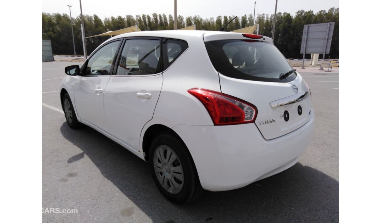 Nissan Tiida 2015 gcc very celen car