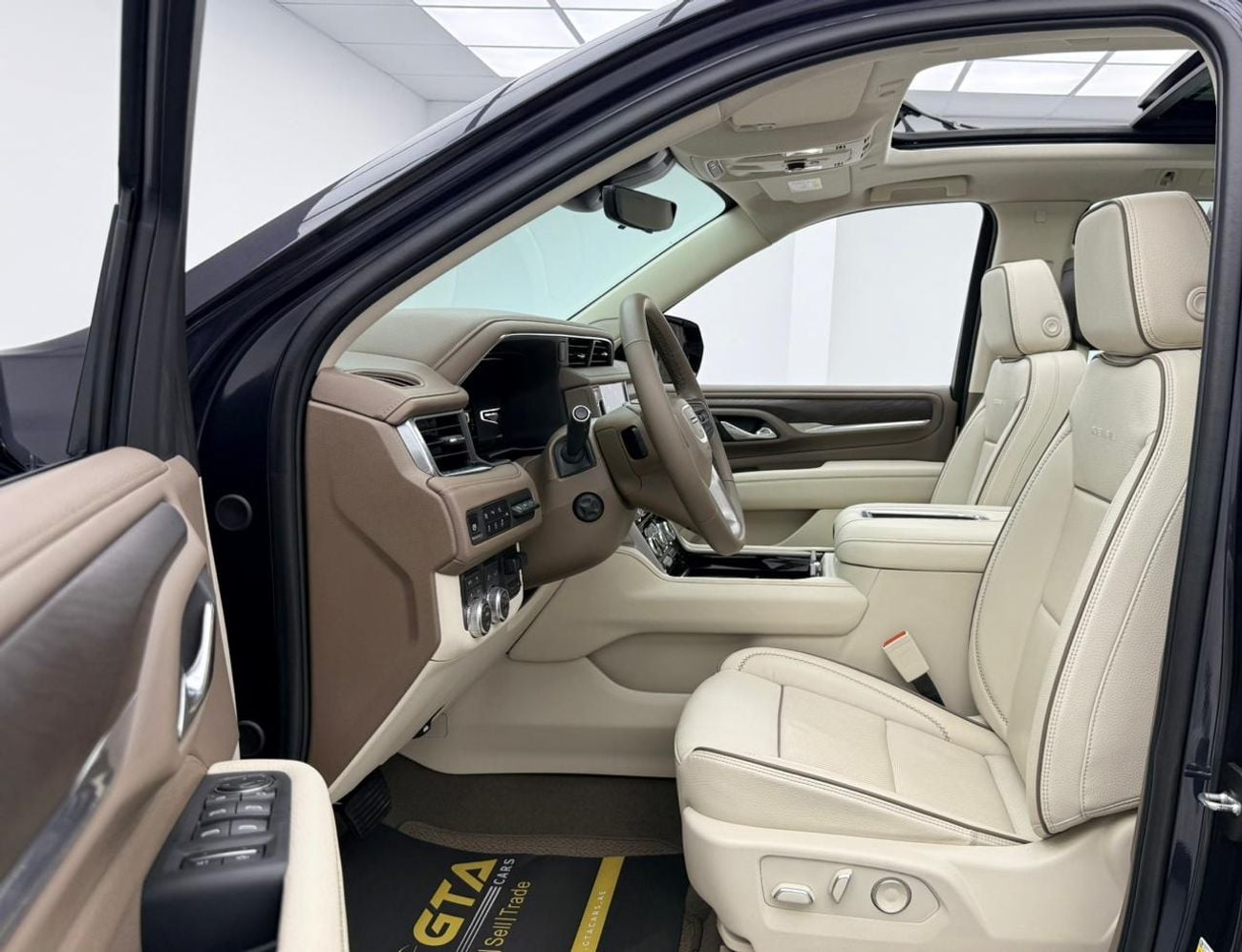 GMC Yukon 2024 GMC Yukon Denali, 2029 GMC Warranty + Service Pack, Full GMC Service History, Low Km, GCC