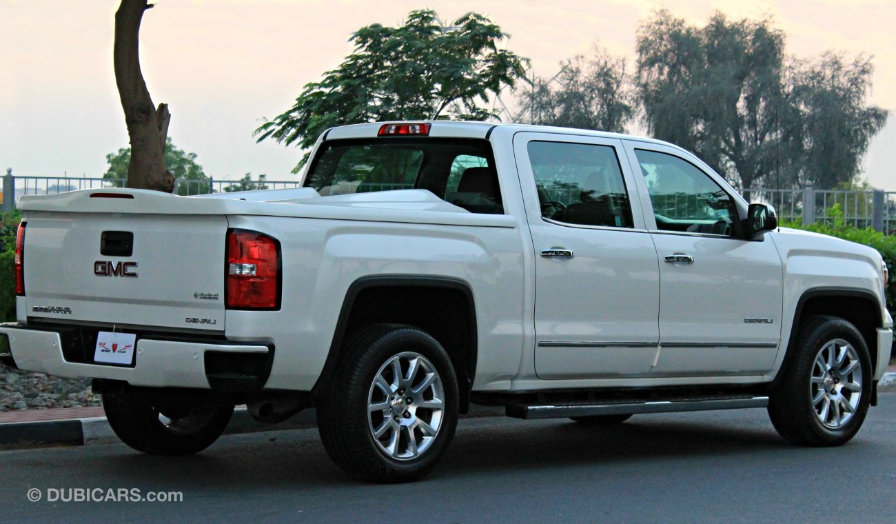 GMC Sierra DENALI - NO PAINT NO ACCIDENT - WARRANTY TIL 2022 UNLIMITED KM