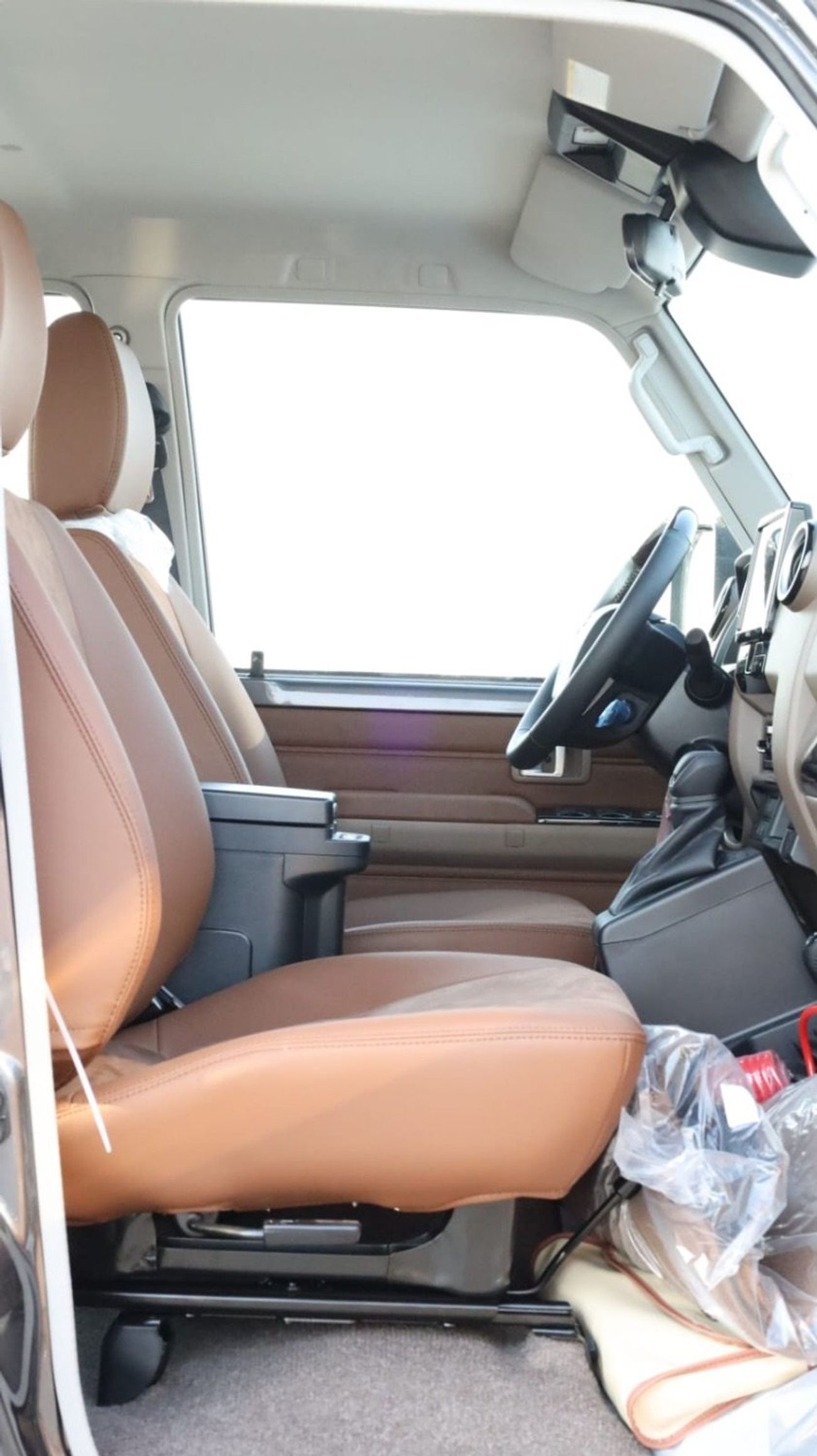 Toyota Land Cruiser 70 S-DLX 2.8L (5 Door)