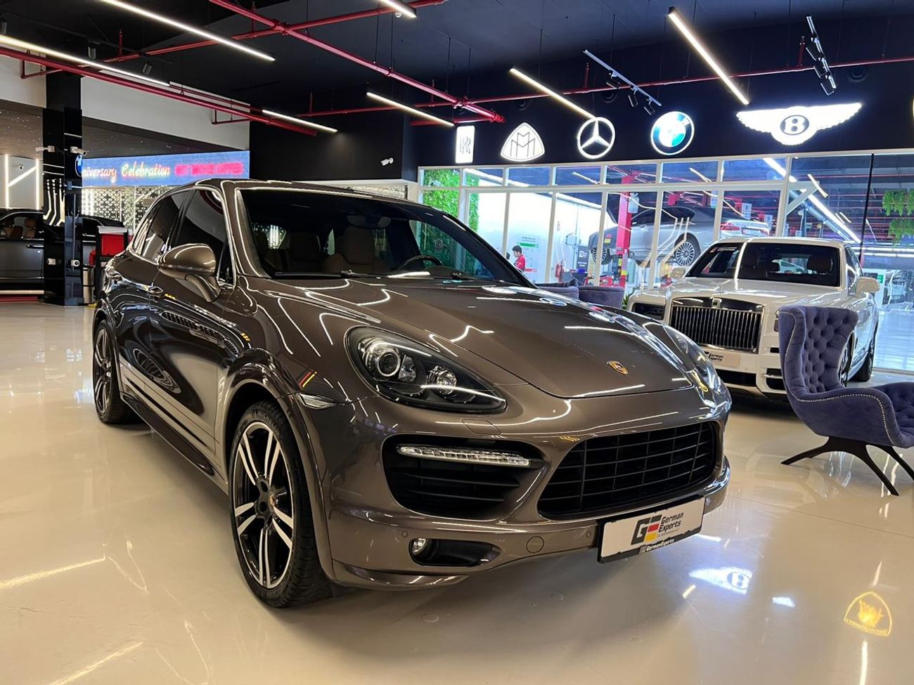 Porsche Cayenne GTS 4.8L 2013 Porsche Cayenne GTS – Premium Performance SUV  - Perfect Condition