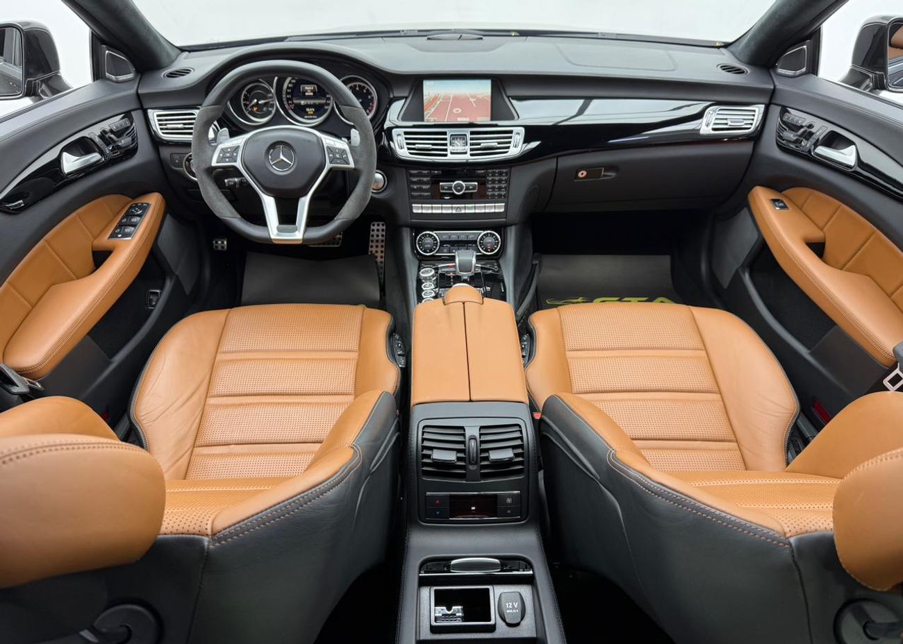 مرسيدس بنز CLS 63 AMG 2013 Mercedes Benz CLS 63 AMG, Full Mercedes Service History, Fully Loaded, Excellent Condition, GCC