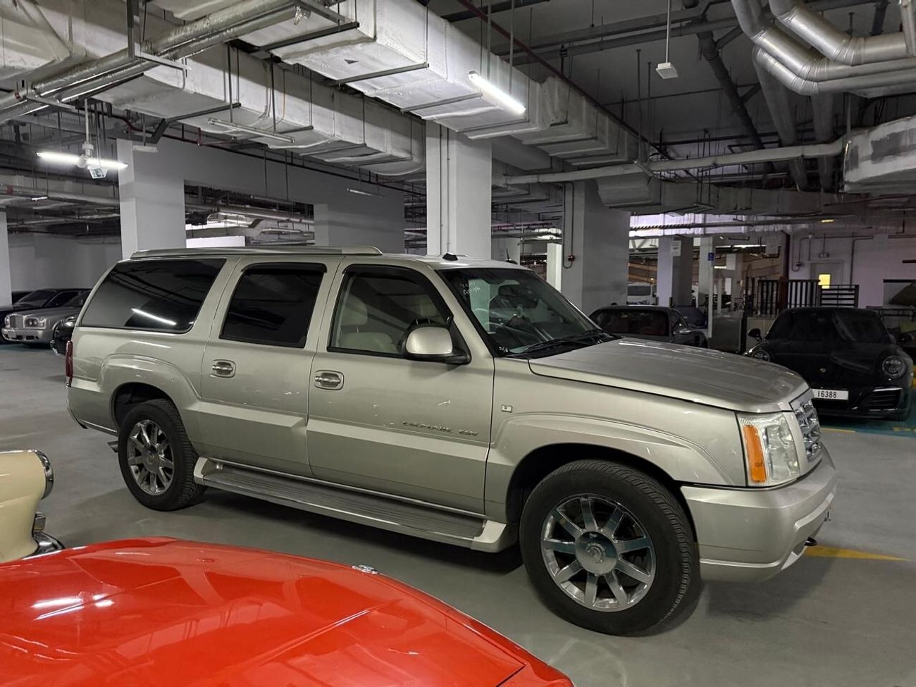 Cadillac Escalade ESV Platinum Edition
