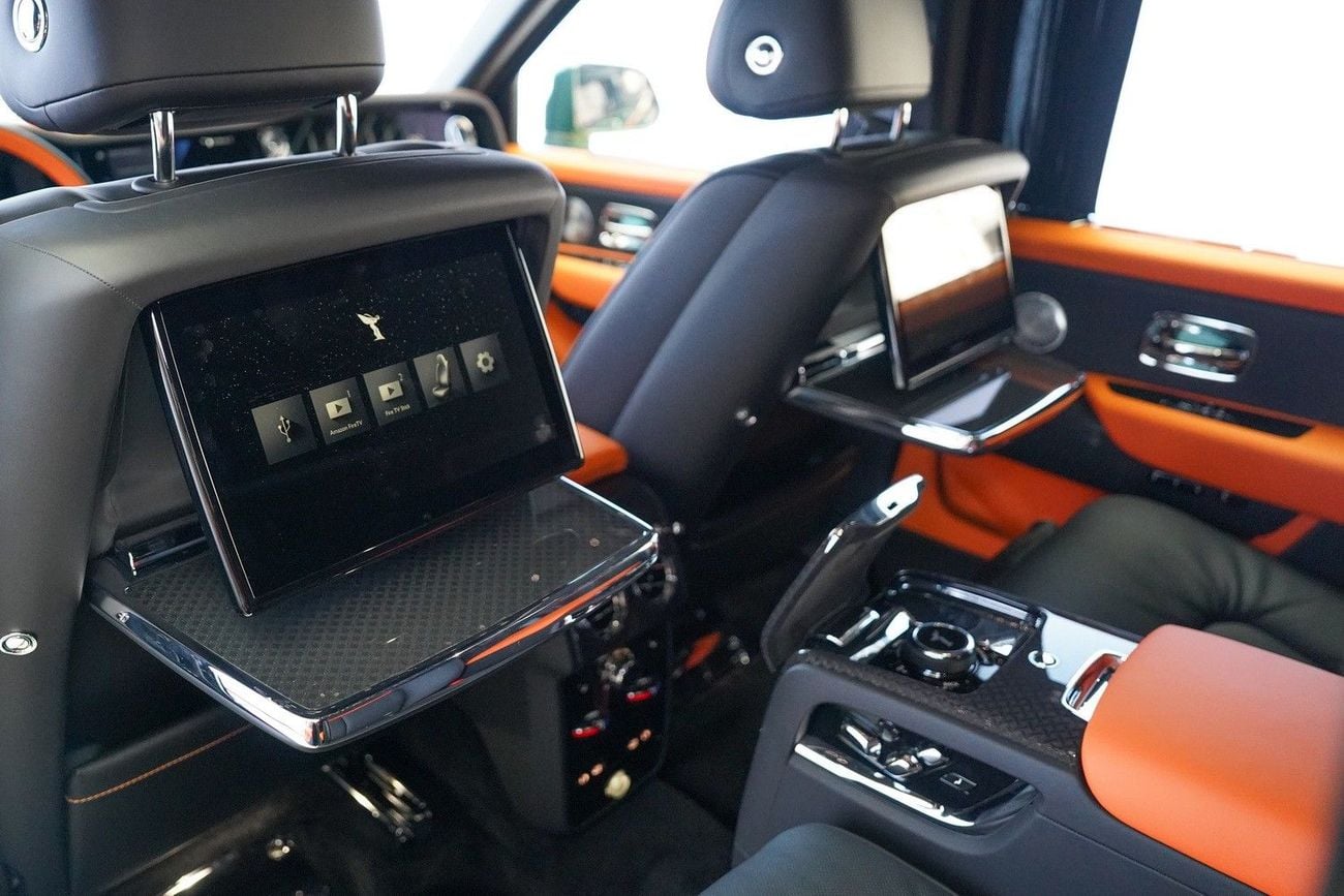 Rolls Royce Cullinan BLACK BADGE