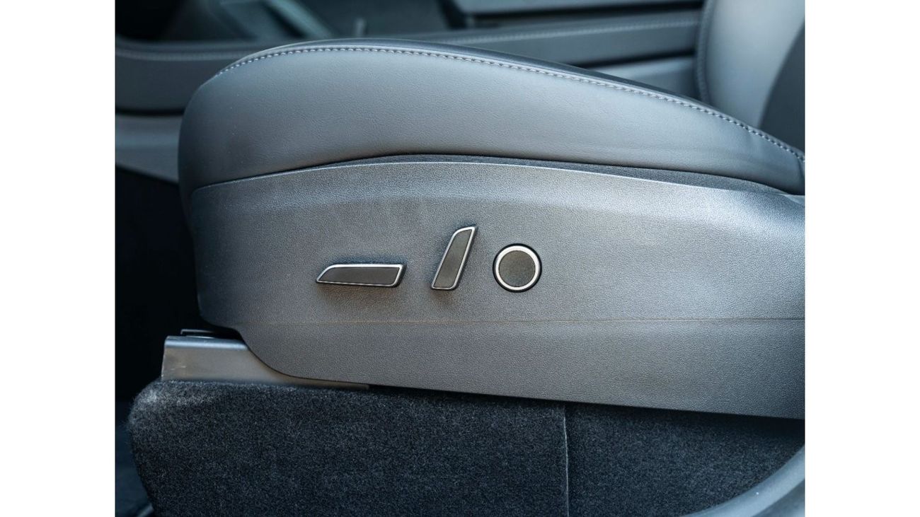 تسلا موديل Y AED 2,831 PM • MODEL Y LONG RANGE • ONLY 4,500 KMS • OFFICIAL TESLA WARRANTY UNTIL 2030•