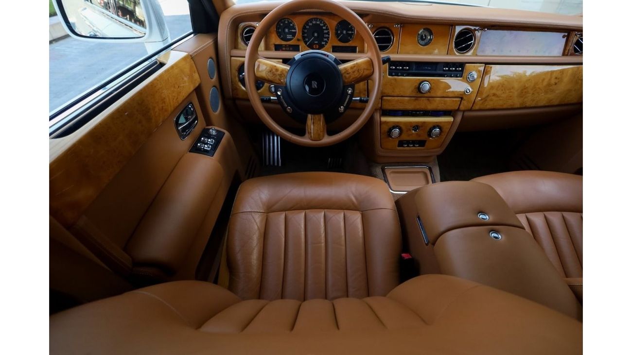 رولز رويس فانتوم Rolls-Royce Phantom 2010 GCC Flood Free.