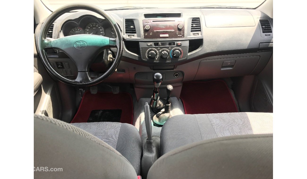 Toyota Hilux 2014 4X4 ref#52