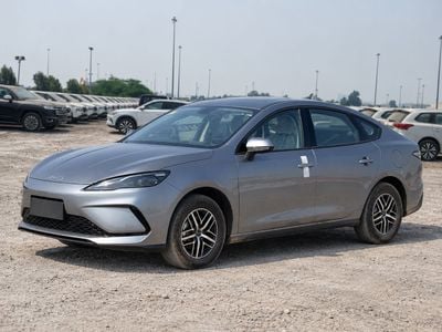 بي واي دي سيل 05 ستاندارد ECTB - 9. ختم BYD 05 – 210 كم – رمادي مع أسود