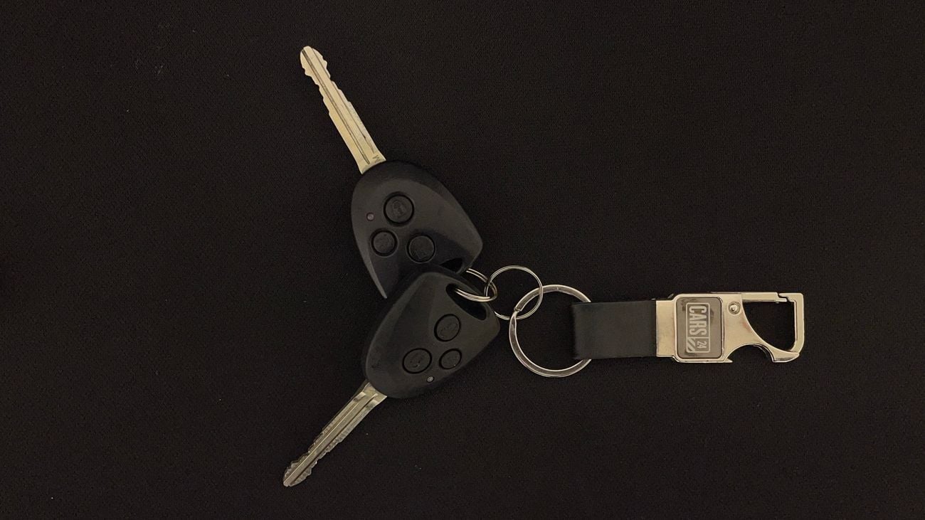 تويوتا يارس E 1.5 | بدون دفعة مقدمة | اختبار القيادة في المنزل