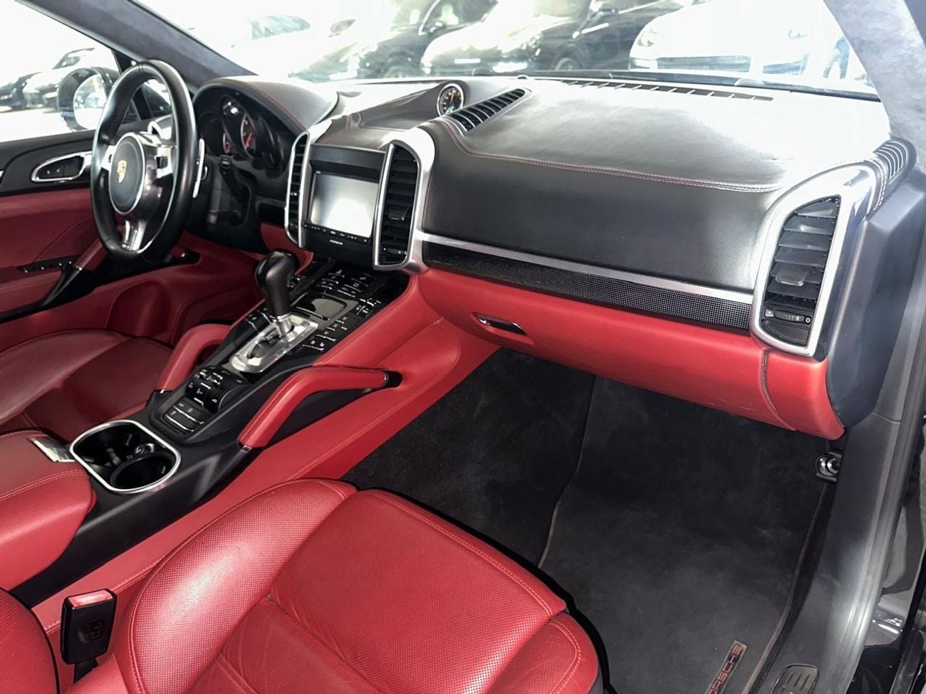 Porsche Cayenne TURBO S 4.8L (550 HP) PORSCHE CAYENNE 2014 | FULL SERVICE HISTORY | TWO KEYS | FULLY LOADED