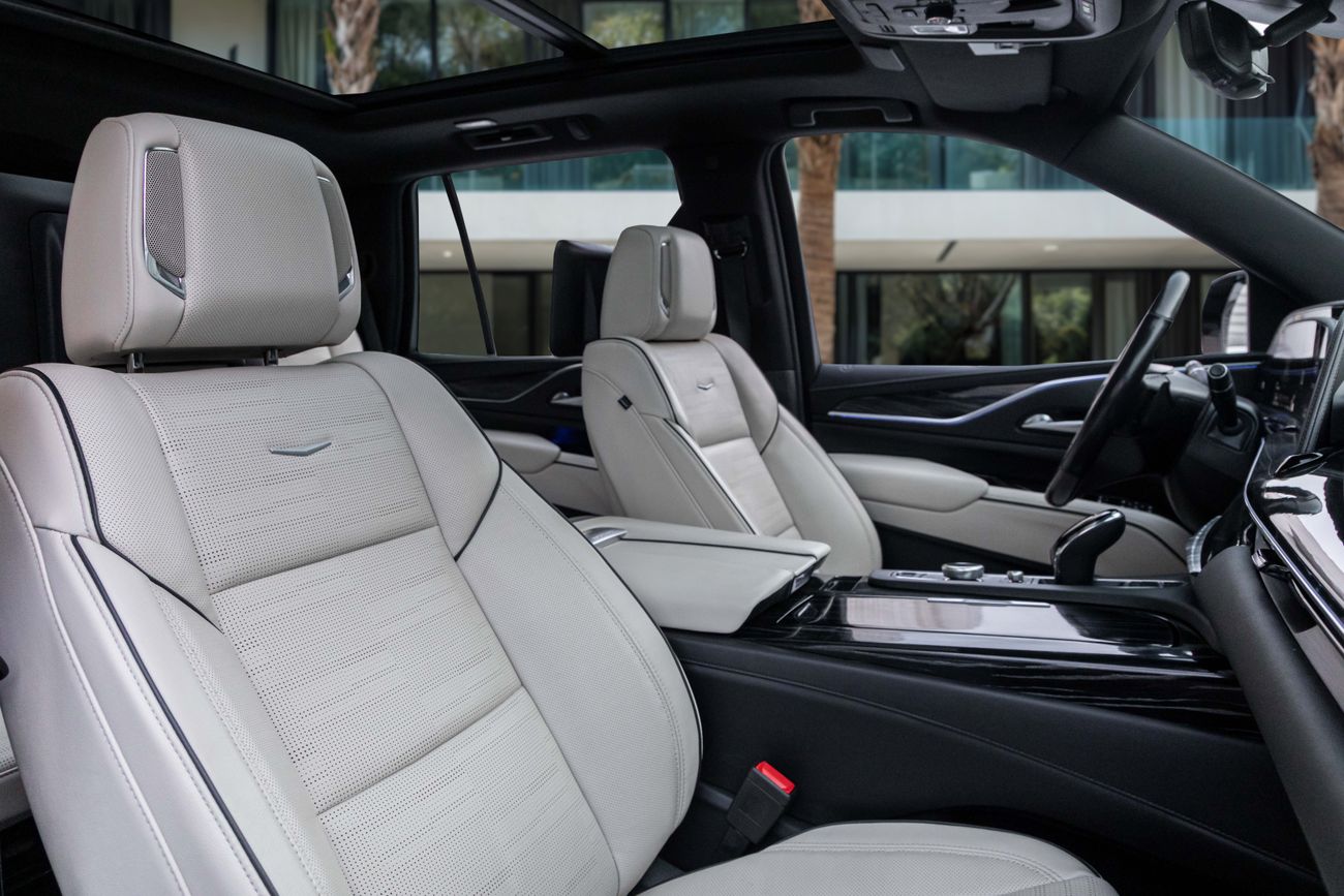 Cadillac Escalade Escalade Premium Luxury | 6,071 P.M | 0% Downpayment | Agency Warranty!