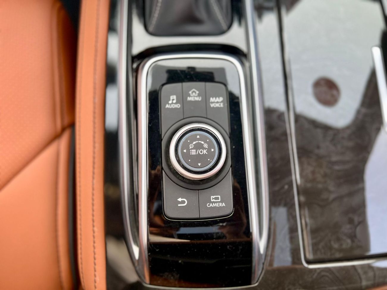 Infiniti QX80 Luxury 5.6L warranty one year bank financie available