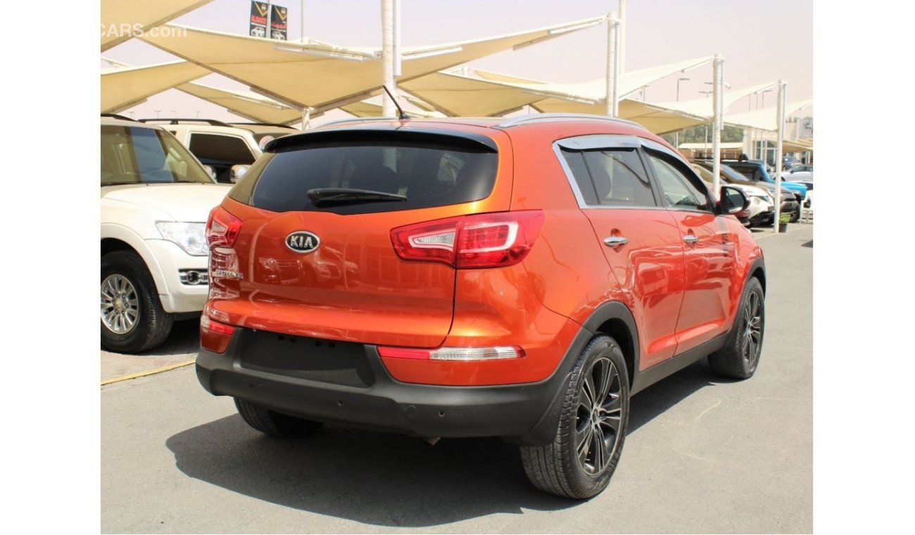 Kia Sportage FULL OPTION - GCC - ACCIDENTS FREE - CAR IS IN PERFECT CONDITION INSIDE OUT