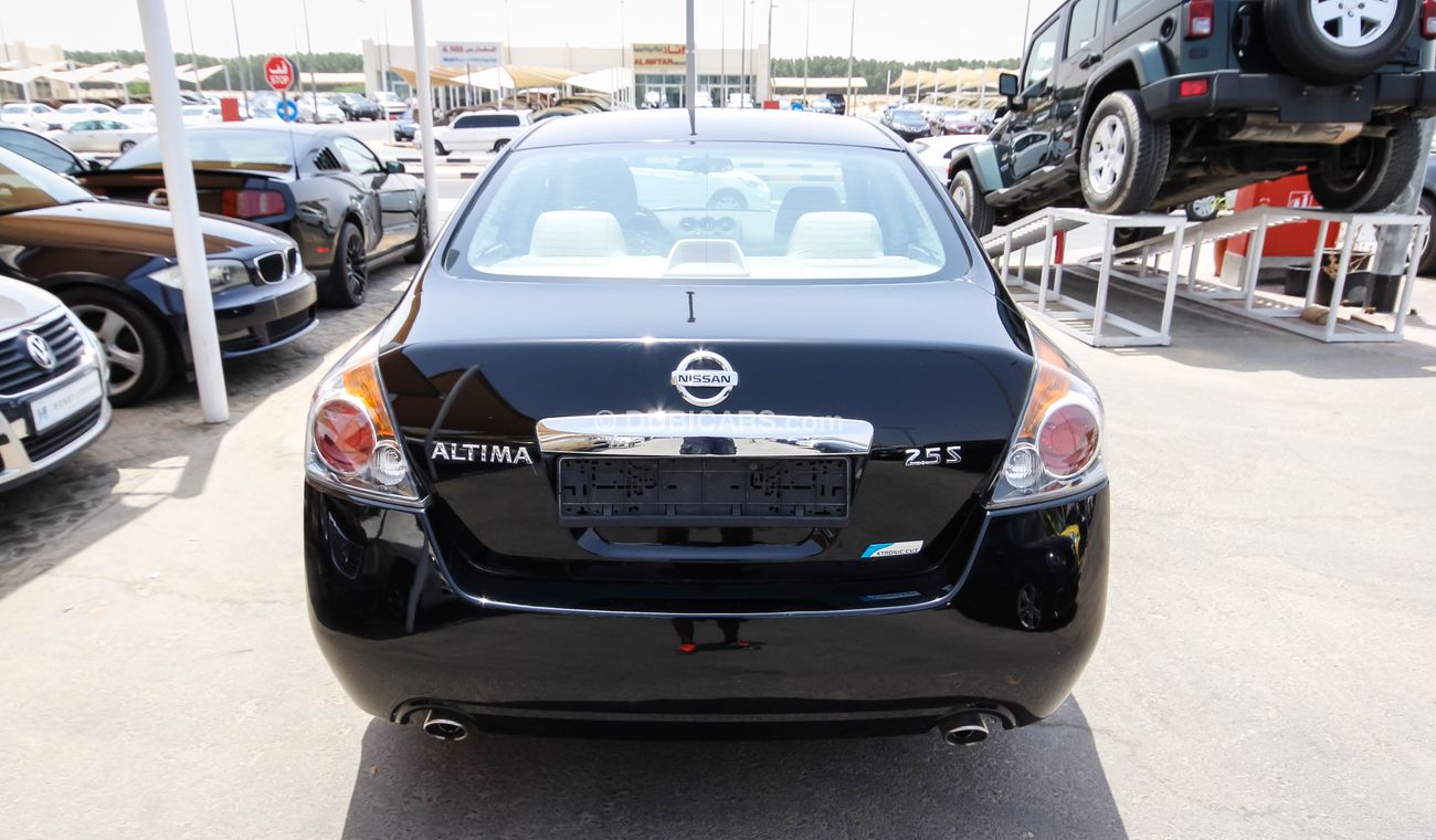 نيسان ألتيما 2.5S XTRONIC CVT